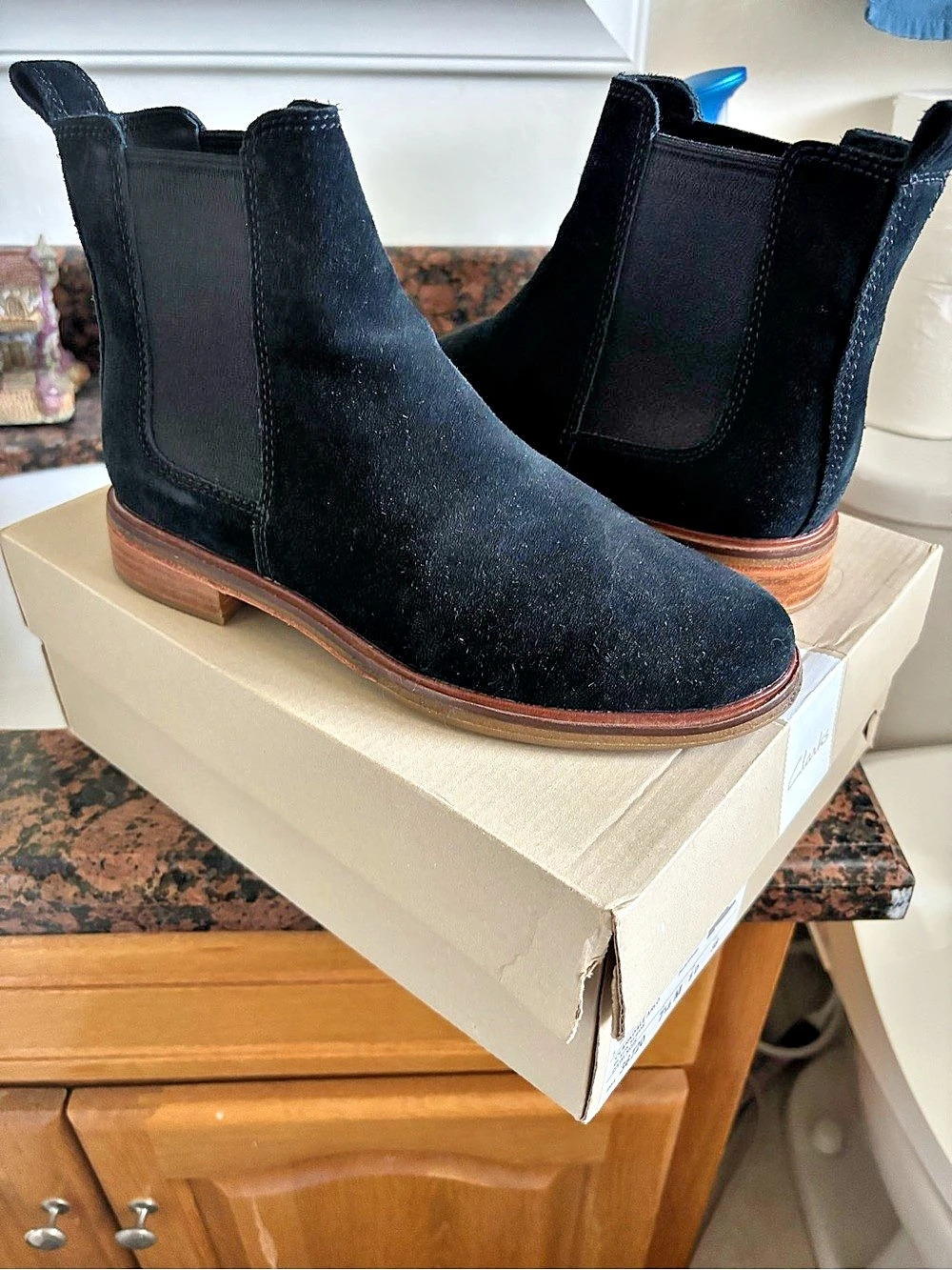 Clarks Clarkdale Arlo Suede Chelsea Ankle Boots Black US 71⁄2